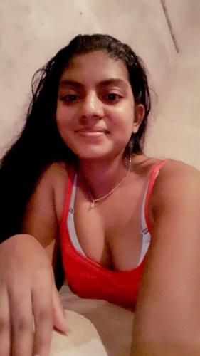 Srilankan Tamil college girl topless