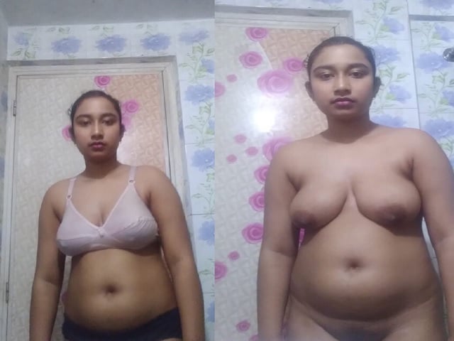 Pakistani girl big boobs press and pussy