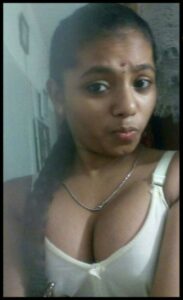 Tamil girl deep cleavage and topless