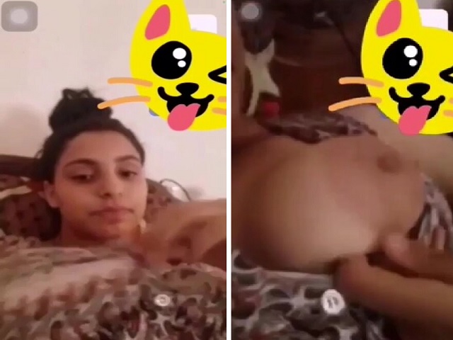 desi video call girlfriend viral boobs